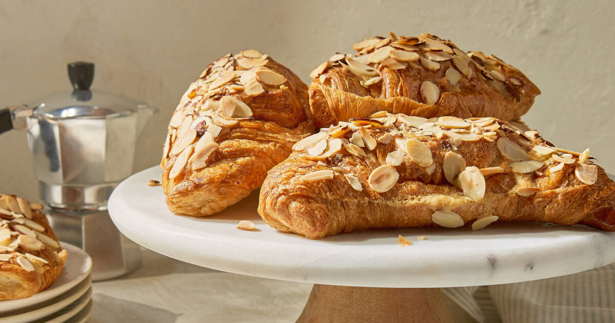 Repath Professional Small Batch Air Fryer Almond Croissants - Redpath Sugar Ltd.