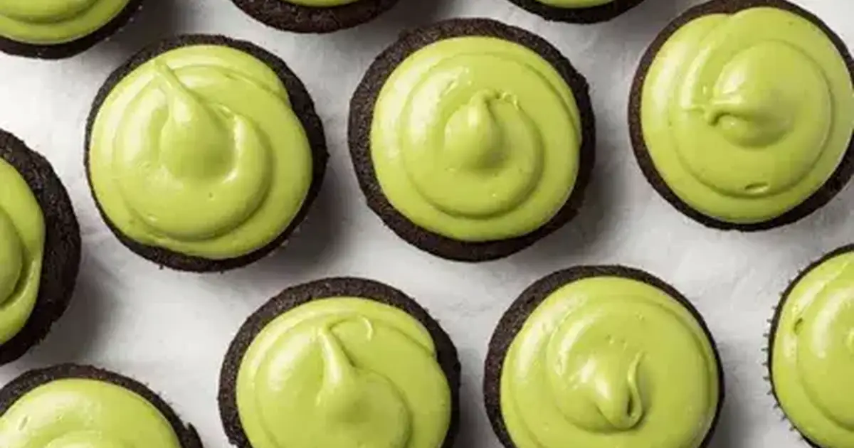 Chocolate Cupcakes with Avocado Icing - Redpath Sugar Ltd.