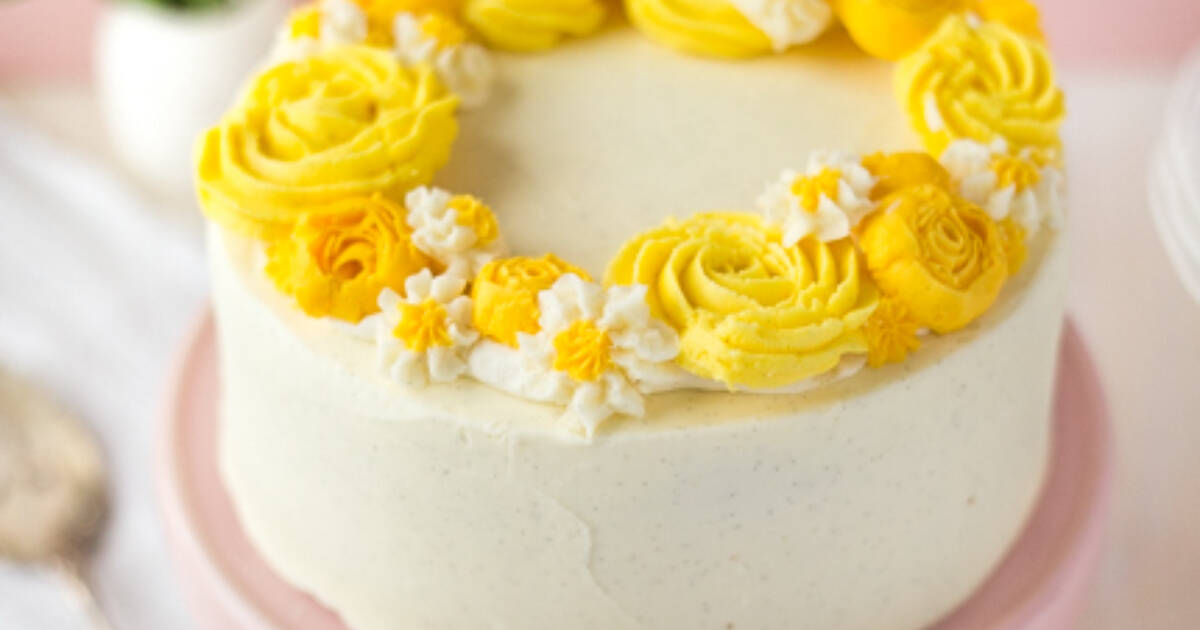 Flower Wreath Cake - Redpath Sugar Ltd.