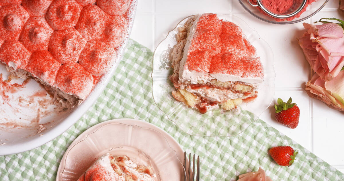 Repath Professional Strawberries & Cream Tiramisu - Redpath Sugar Ltd.