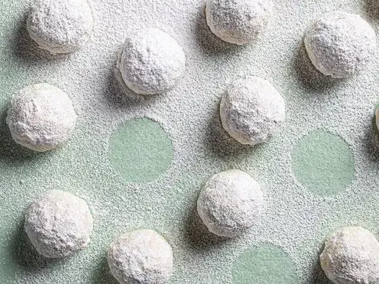 Almond Snowball Cookies 500x400 jpg itok Sq05 Xsz7