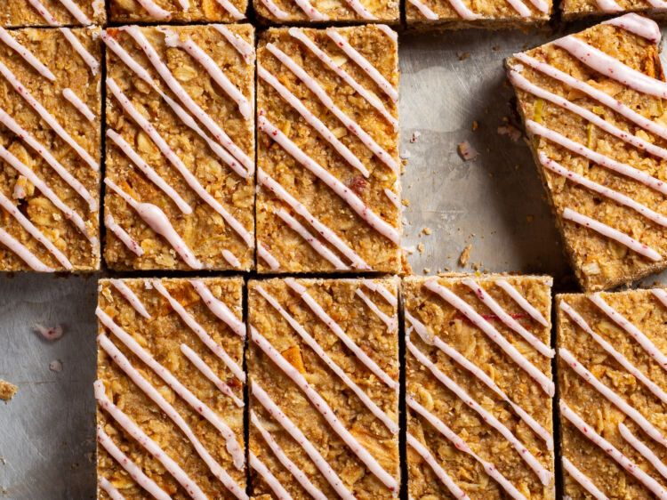 Apple Oatmeal Bars