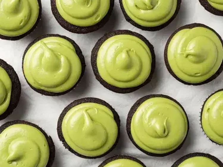 Avocado Cupcakes landscape hero web 1 jpg itok NI xs2 K