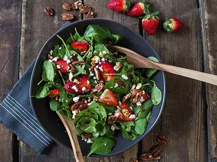 Balsamic Vinaigrette landscape hero web jpg itok Wh I Tdrkd