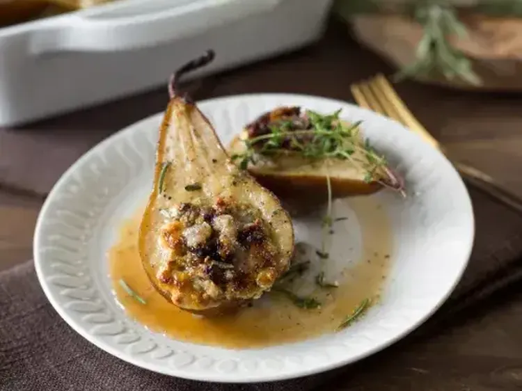 Caramelized Pears Walnuts Figs 500x400 jpg itokdw4dhl r