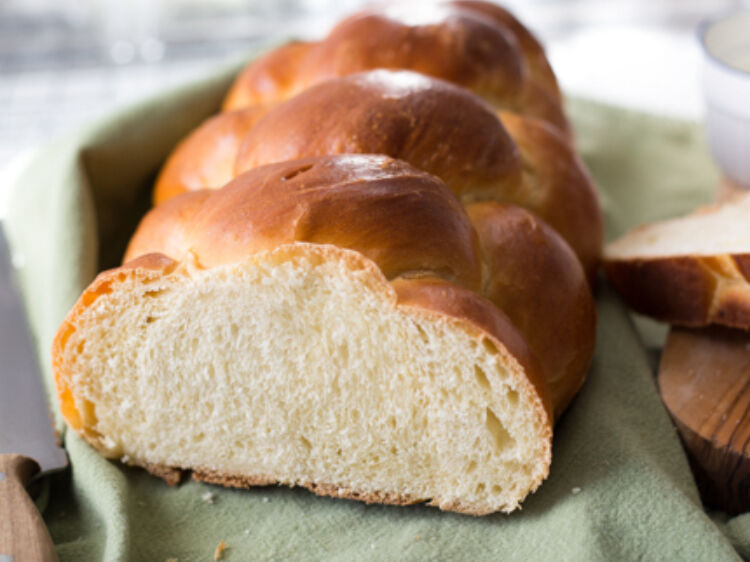 Challah landscape hero web 1