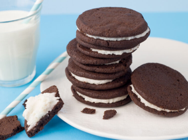 Classic20 Black20and20 White20 Sandwich20 Cookies20 20recipe20image20main2028120of20129