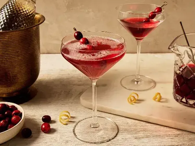 Cranberry Diamond Fizz 600x400 jpg itok E Fyfsi UD