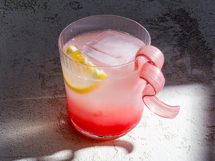 Fizzy Pink Rhubarb Lemonade