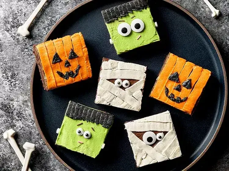 Halloween Chocolate Brownies 600x400 jpg itok JO Wh ITRC