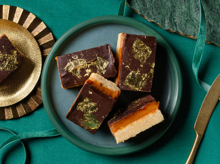 Irish Cream Millionaire Shortbread Bars