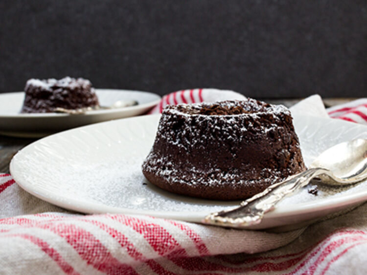 Molten Chocolate Cake landscape hero web