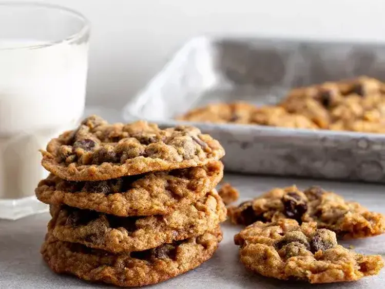 Oatmeal Chocolate Chip Cookies 500x400 jpg itok EKZ Js1 Ot