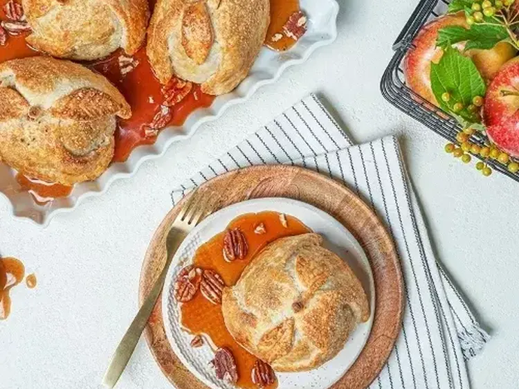 Old Fashioned Apple Dumplings Cider Syrup 500x400 jpg itok Tex Plfqm