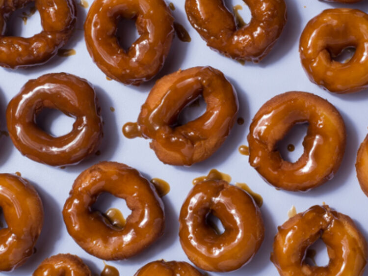 Old Fashioned Doughnuts landscape hero web2028120of20129