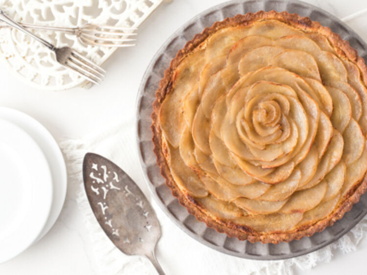 Pear Almond Tart landscape hero web 1