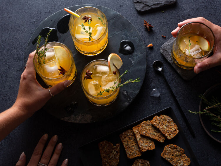 Pumpkin Spice Apple Cocktail