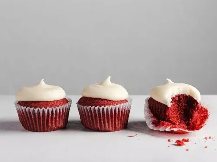 Red Velvet Cupcakes 500x400 jpg itok9vkp Yl Z8