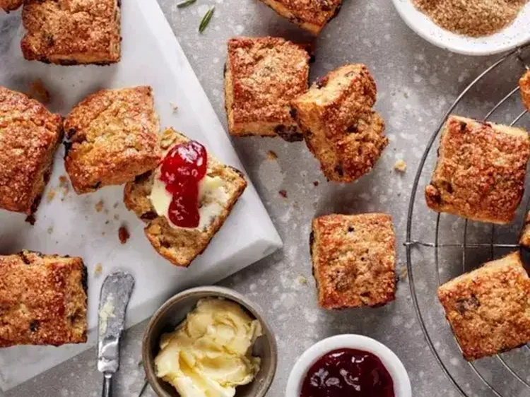 Rosemary Date Scones 500x400 jpg itokb Bd Y w3f