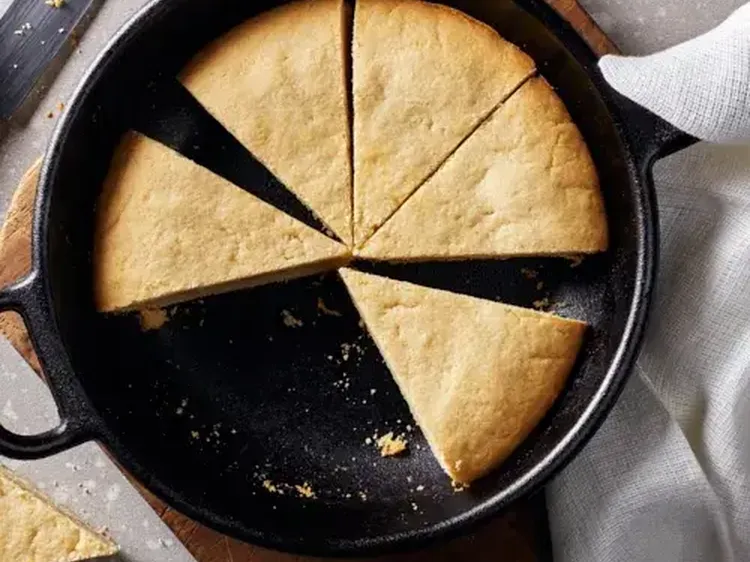 Skillet Sugar Cookie 500x400 jpg itok B Av Uli7