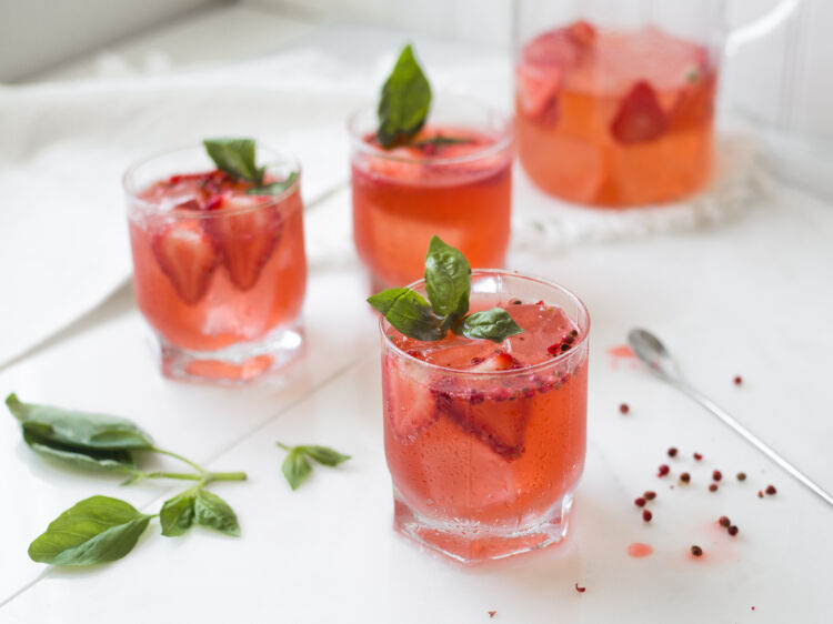 Sparkling Strawberry Basil Cocktail