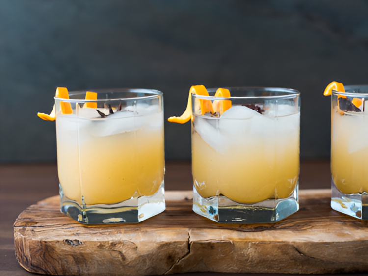 Spiced Vanilla Pear Cocktail
