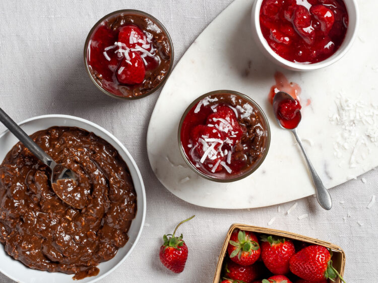 Strawberry Compote Overnight Oats