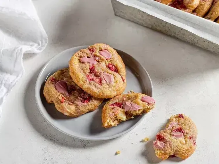 Strawberry Ruby Chocolate Cookies 600x400 jpg itok UR01w8 KZ