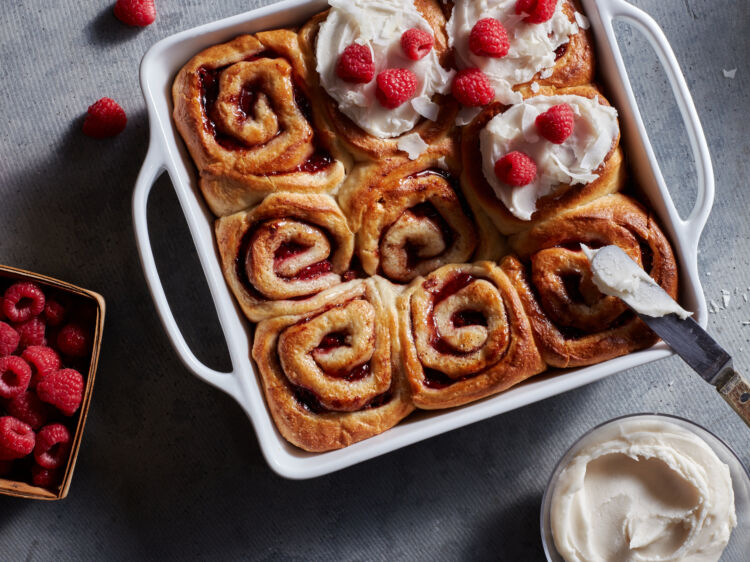 Vegan Raspberry Cinnamon Roll