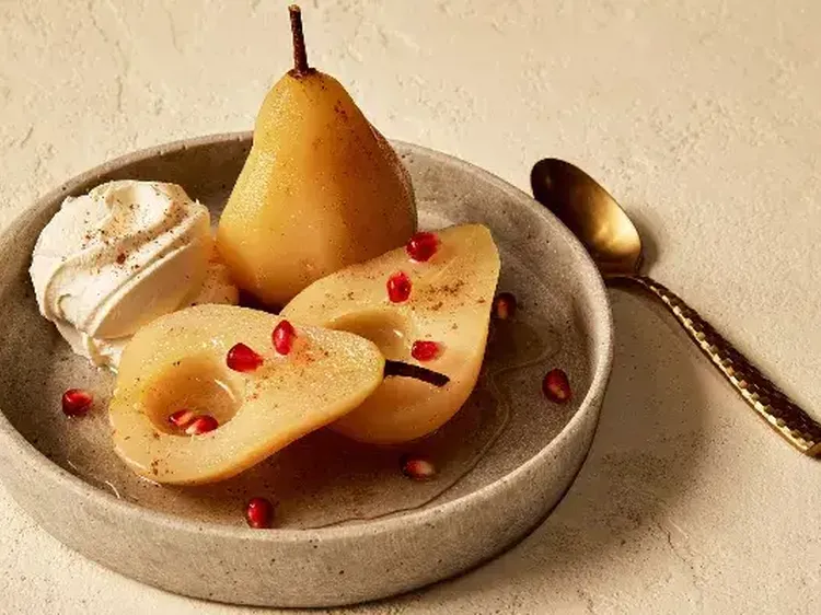 White Wine Poached Pears 600x400 jpg itokzfd QO5 Ux