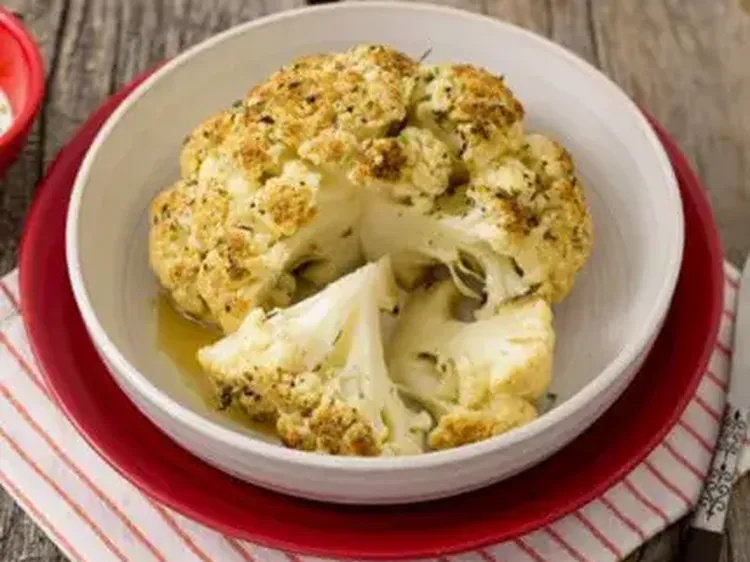 Herb roasted cauliflower jpg itok Fe TK2 D6b