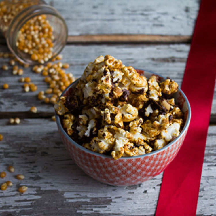 0002 Popcorn2 C20 Peanut20 Butter20and20 Chocolate20 Caramel2028729