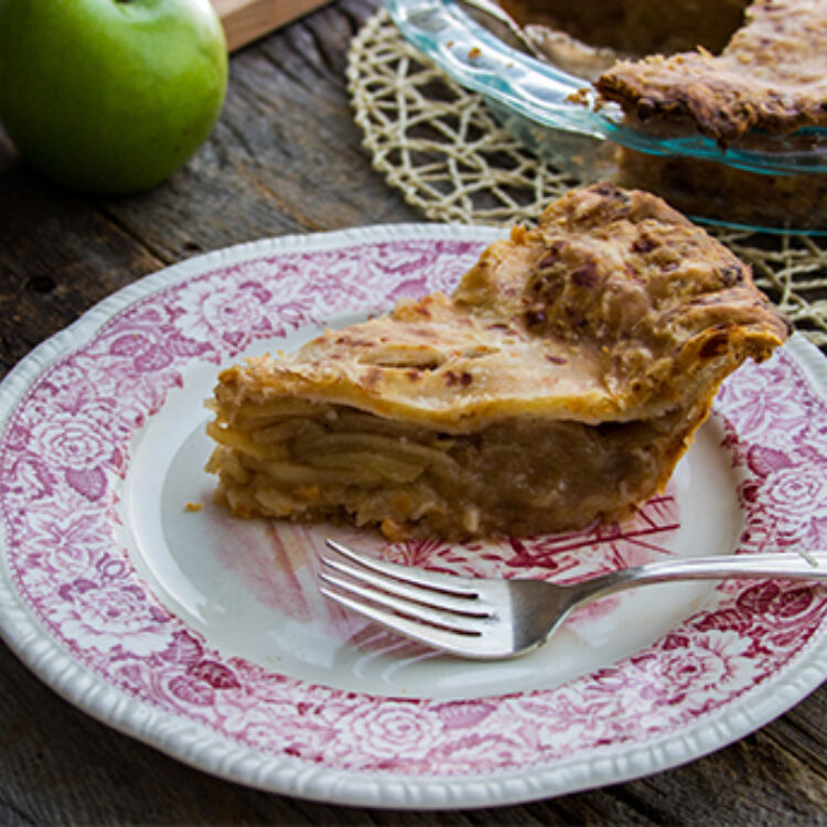 Apple Cheddar pie landscape hero web