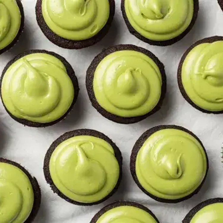Avocado Cupcakes landscape hero web jpg itokkmump MH