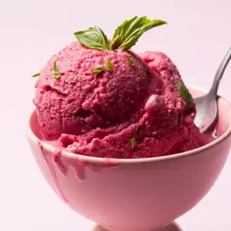 Berry Frozen Yogurt landscape hero web2028120of20129 1 jpg itok Ztn Lpv XN