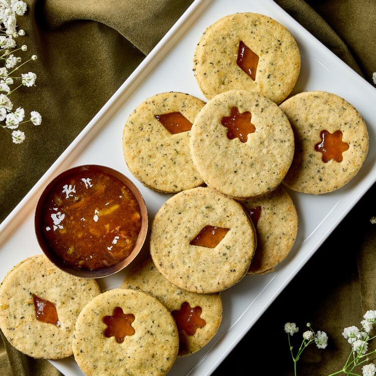 Chinese Oolong Shortbread Sandwich Cookies with Orange Marmelade