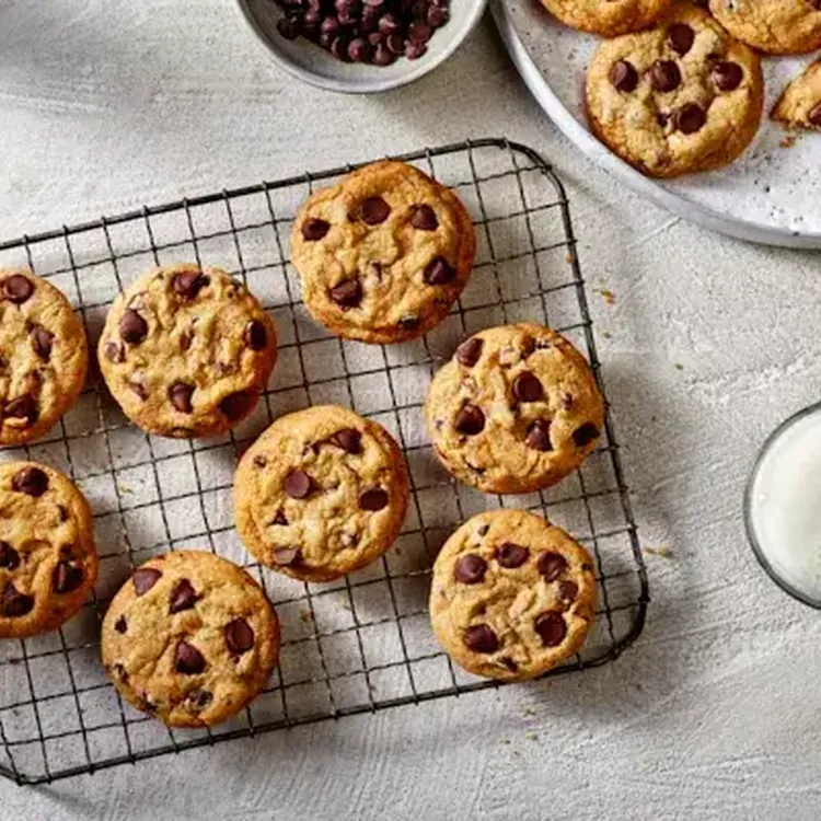 Classic Chocolate Chip Cookies 600x400 jpg itoks Vt Yq Gy X