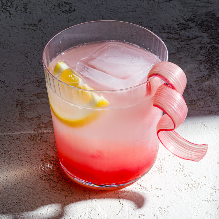 Fizzy Pink Rhubarb Lemonade