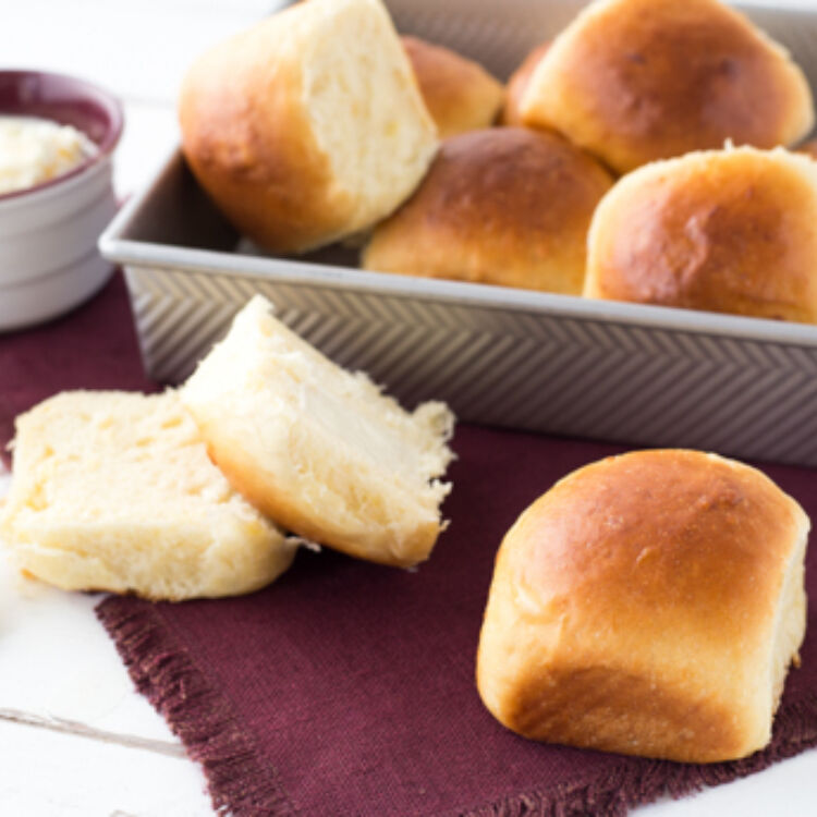 Hawaiian Rolls landscape hero web 12028129