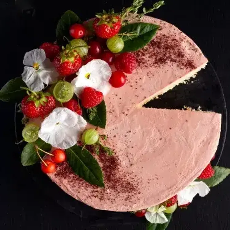 Hibiscus White Wine Cake 500x400 jpg itok CO Rb E2 Rt