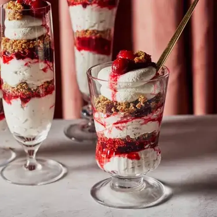 Holiday Cranberry Cranachan 600x400 0 jpg itoka Vmh6j92