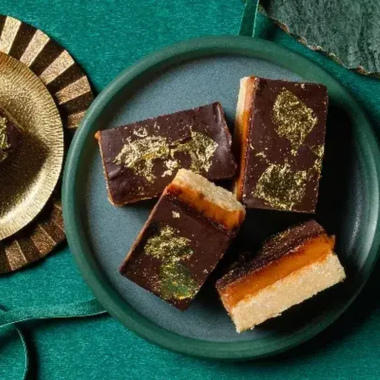 Irish Cream Millionaire Shortbread 600x400 0 jpg itokp E Zsl G1z