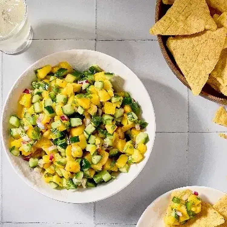 Mango Cucumber Salsa 600x400 jpg itok6 NR3 H Hk N