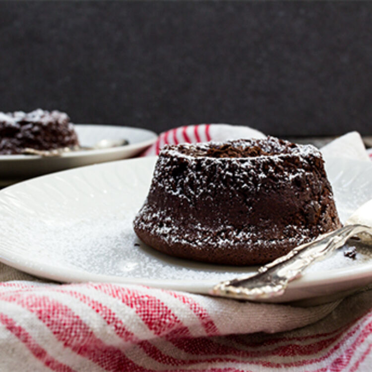 Molten Chocolate Cake landscape hero web