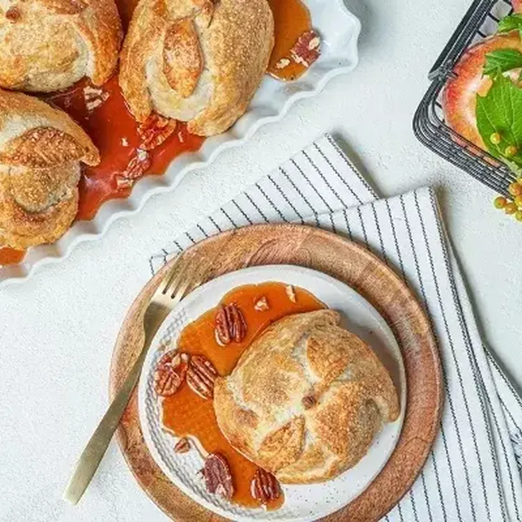 Old Fashioned Apple Dumplings Cider Syrup 500x400 jpg itok Tex Plfqm