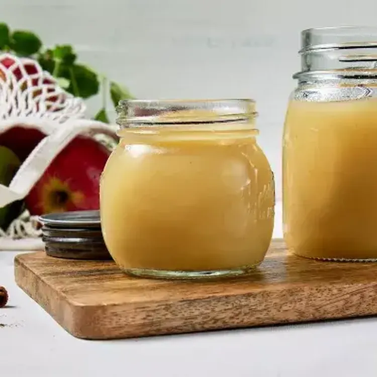 Old Fashioned Applesauce 600x400 jpg itok XGPQ1tis