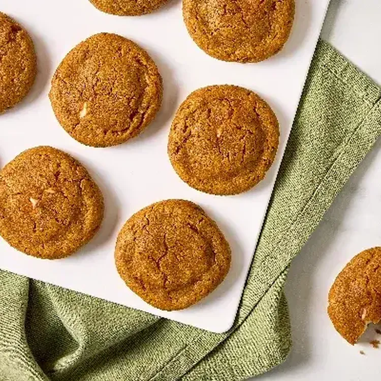 Pumpkin Cheesecake Cookies 600x400 jpg itok Iv VR1l M7