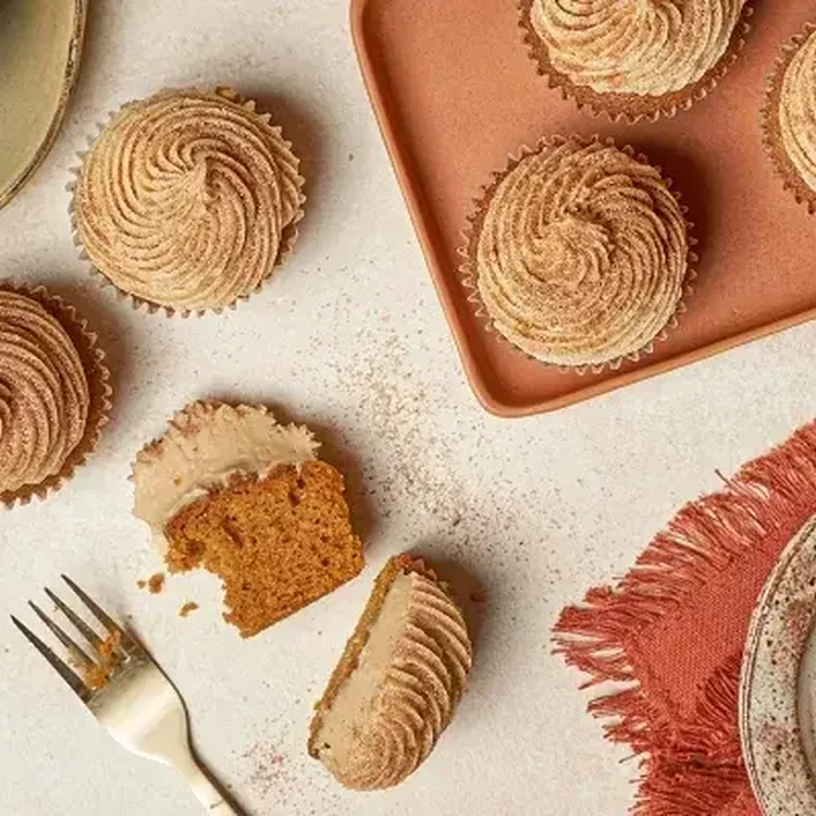 Pumpkin Spice Cupcakes Coffee Cream Frosting 500x400 jpg itok Goyn AF0b