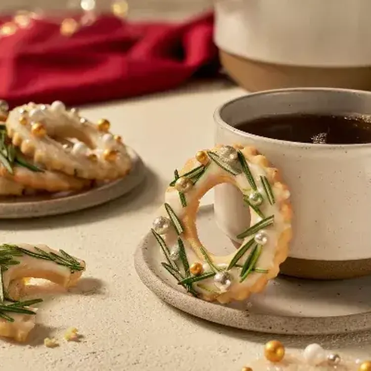 Rosemary Wreath Cookies 600x400 jpg itokllg Gx2i U