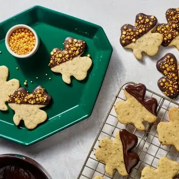 Shamrock Cookies 500x400 jpg itok5vkqp Nb S